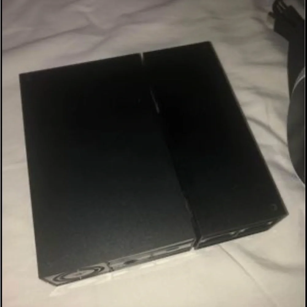 I am selling this PS VR, need it gone asap